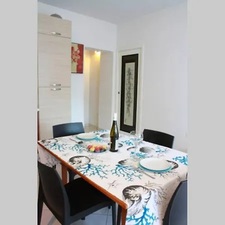 Дом отдыха Casa Indipendente Con Cortile