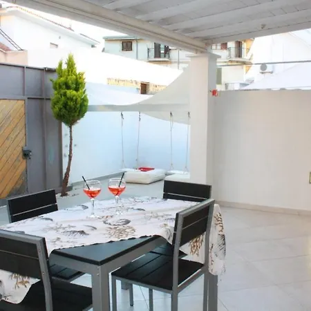 Casa Indipendente Con Cortile Дом отдыха *